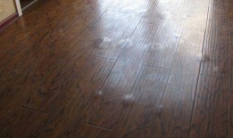 劣质地板爆料视频讲解下载,视频爆料揭示地板质量问题